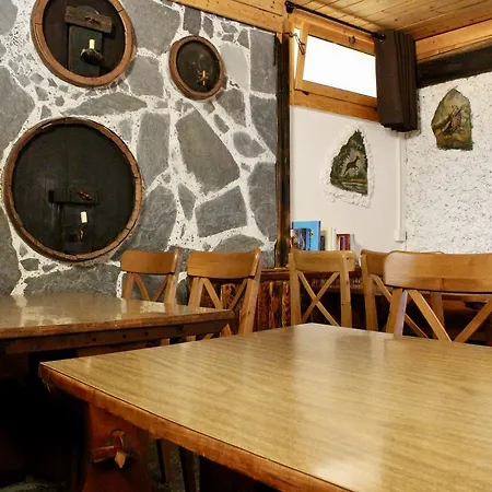 Mont Gele Hostel Verbier