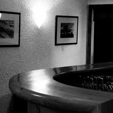 Hostel Mont Gele *