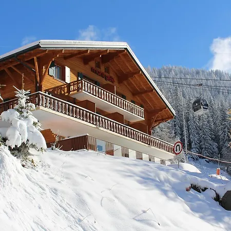 Mont Gele Ostello